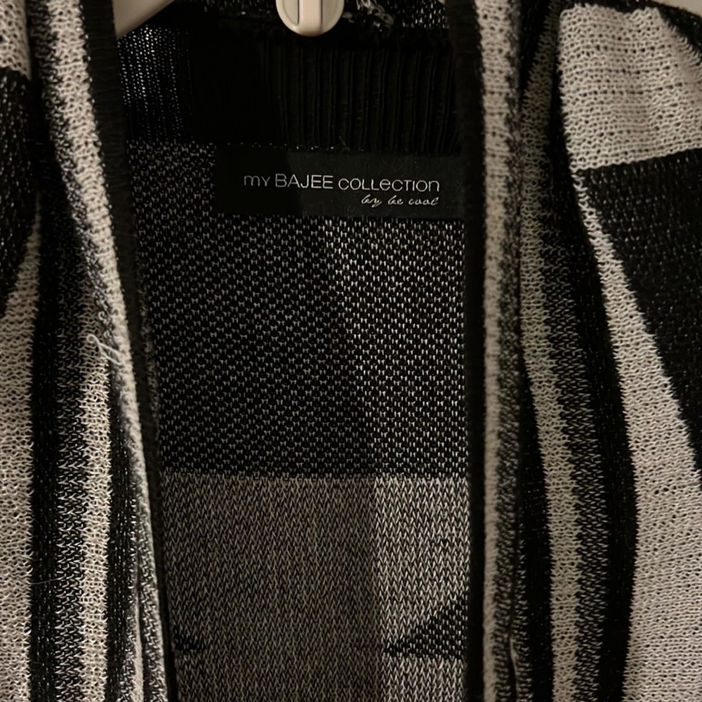 Women’s Open Front Aztec Print Asymmetrical Cardi… - image 2